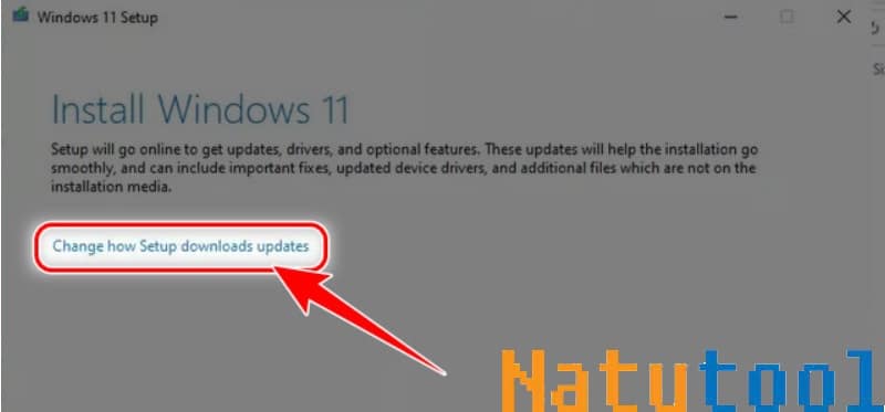 Click chuột vào Change how setup download updates